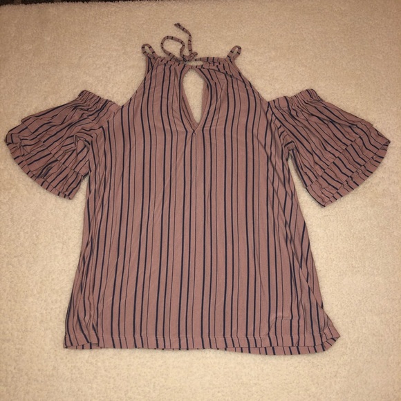 AE Cold Shoulder Striped Top - Picture 2 of 4